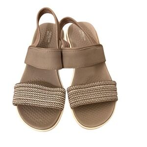 Life Stride Bzees Tan and Cream Sandals Coastal Vacation Beach Comfort Sz 6.5